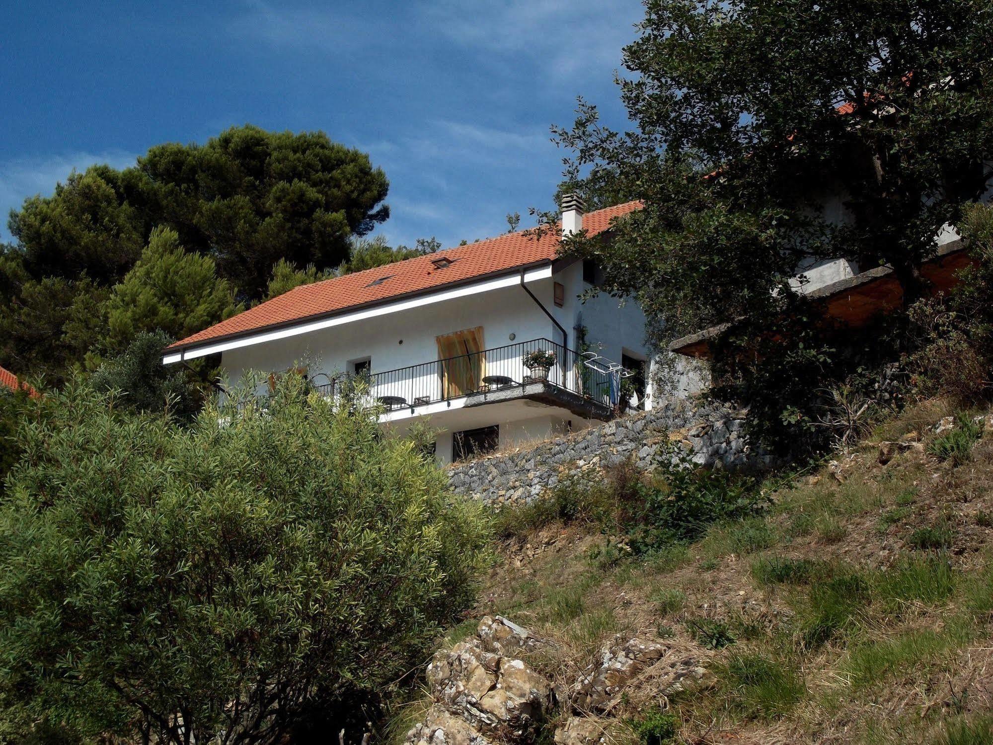 B&B L'Intrigante Seborga Exterior photo