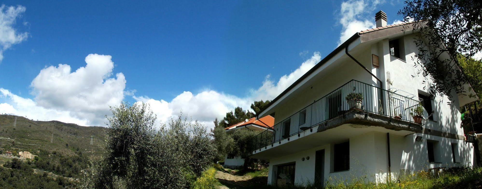 B&B L'Intrigante Seborga Exterior photo